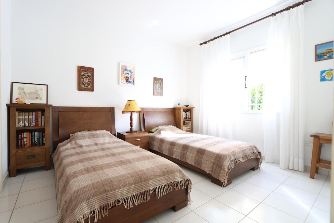 Victor Apartment Пафос Екстер'єр фото